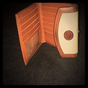Dooney and Bourke wallet